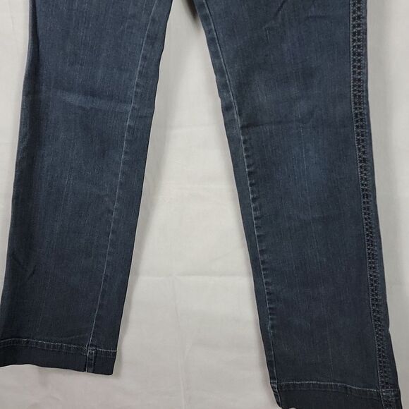 🖤5/$20🖤 CONVERSE.. jeans..   - Picture 5 of 16